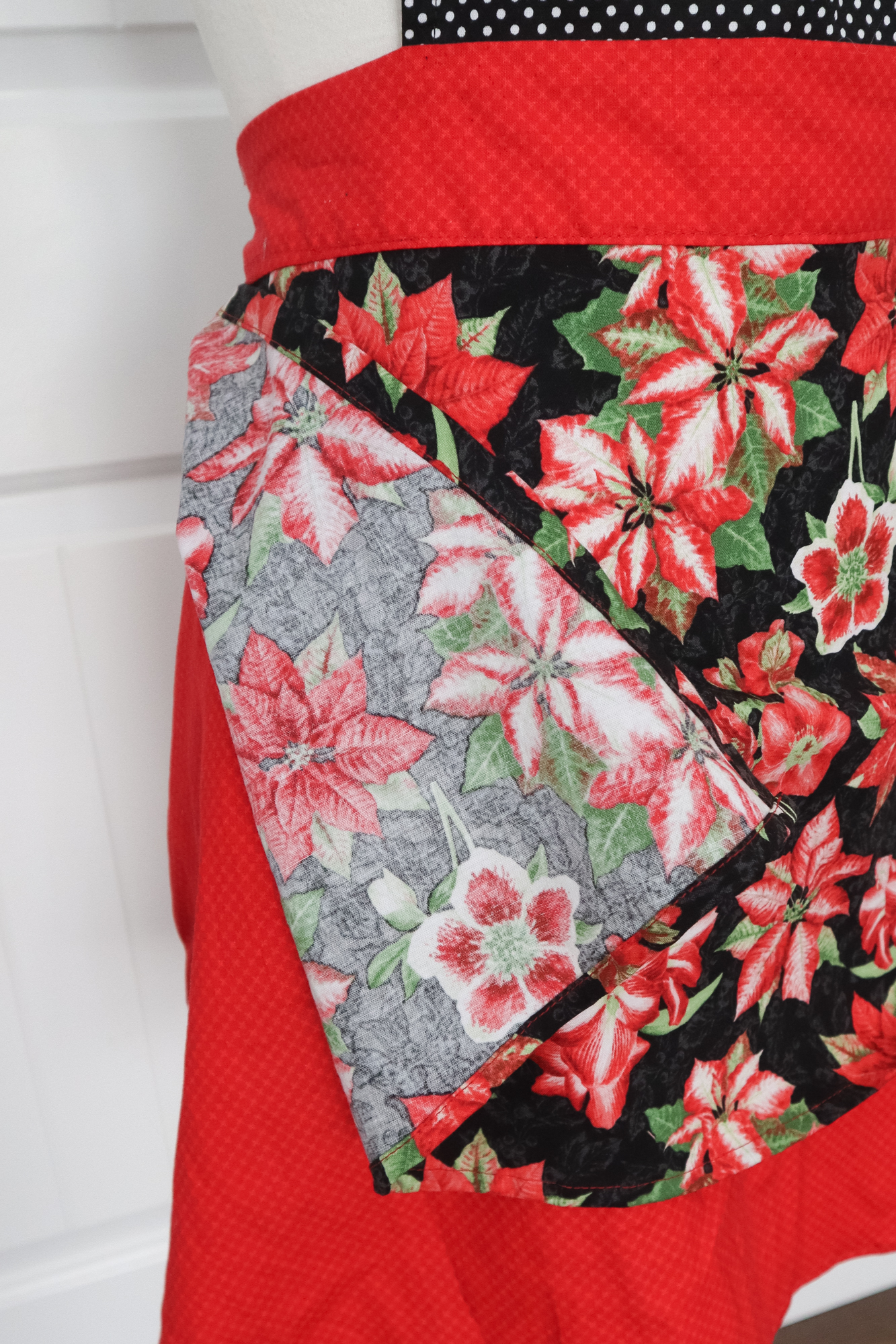 Katarina Apron Sewing Pattern (PDF Pattern File) (S7028) - Image 2